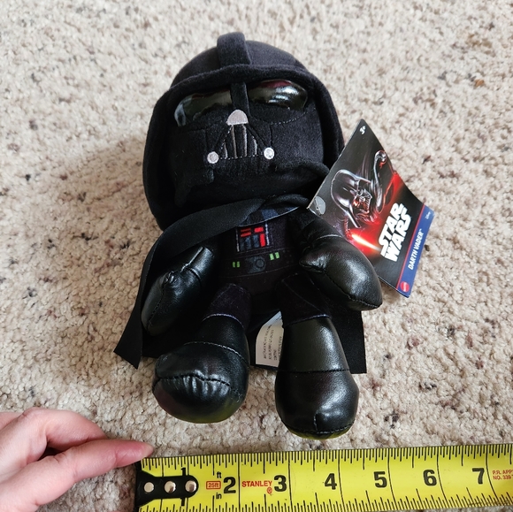 Star wars Darth Vader plush - 2022 new with tags - Picture 7 of 7
